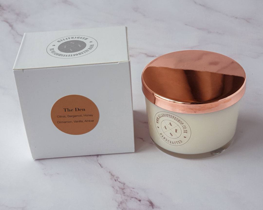 The Den soy wax glass candle 160g closed